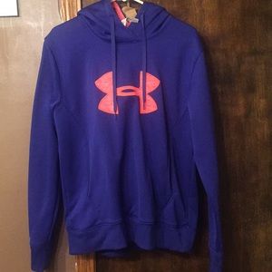 Under armour sweatshirt